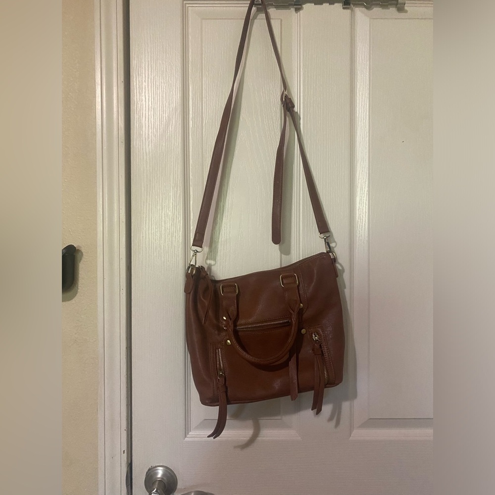 Elegant Brown Leather Shoulder Bag